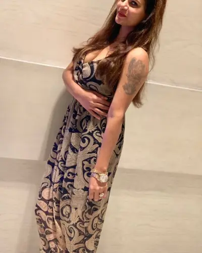 Lanji Escort